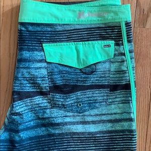 Hurley Phantom swim trunks